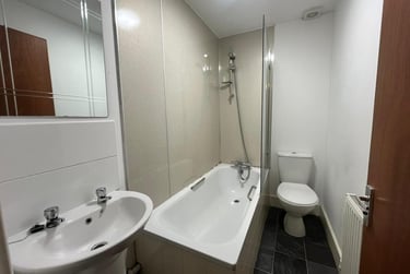 1 bed flat, Woodland Terrace, Flat 6, Greenbank, Plymouth, PL48NL - Image 3